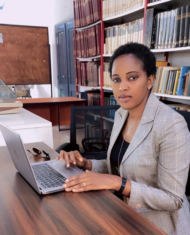 Mme Bah Adama Oury — Directrice Générale Bela Lekkol